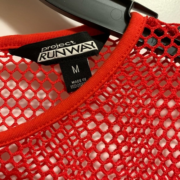 Red Dress - Picture 4 of 6